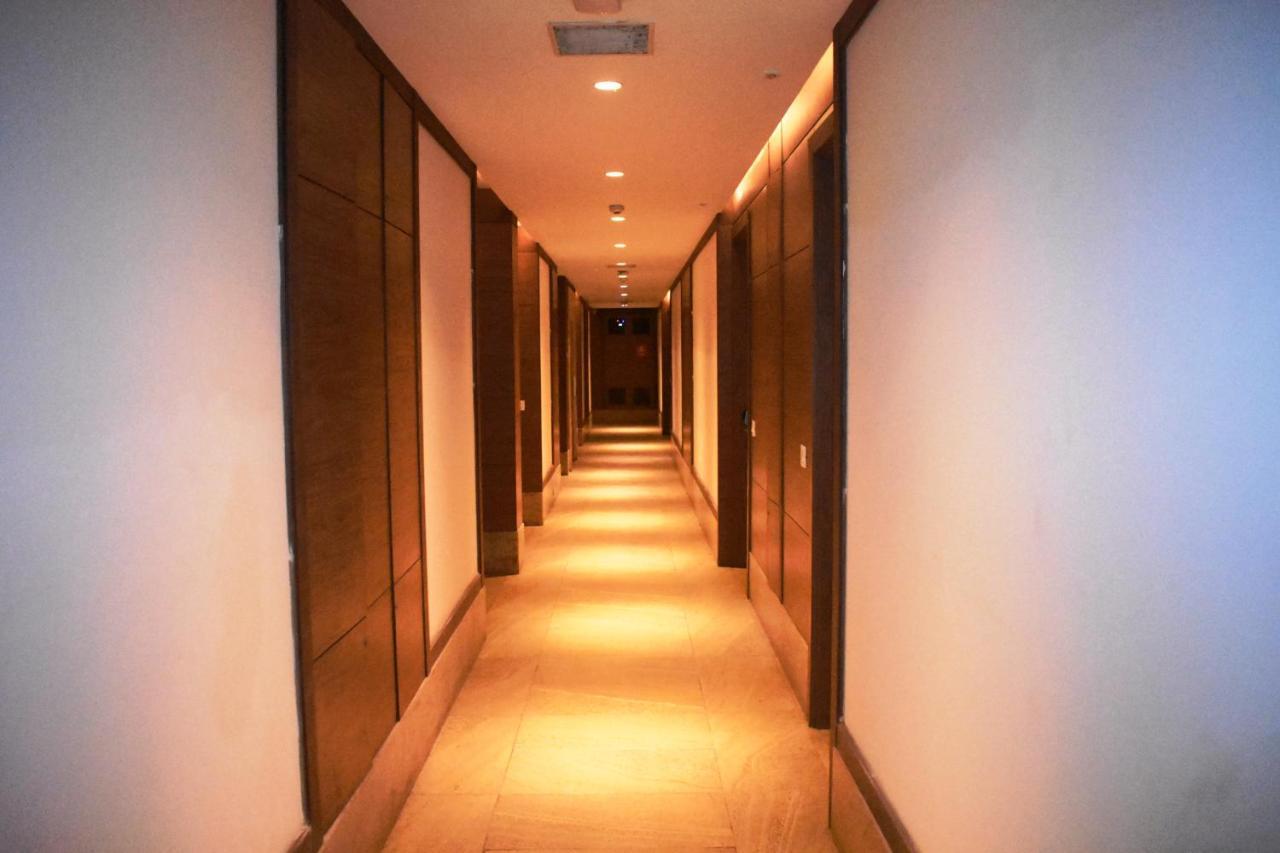 Lemonwood Suites By F9 Hotels - Trivoli Garden Chhatarpur Neu-Delhi Exterior foto
