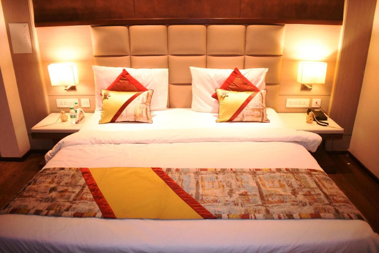 Lemonwood Suites By F9 Hotels - Trivoli Garden Chhatarpur Neu-Delhi Exterior foto