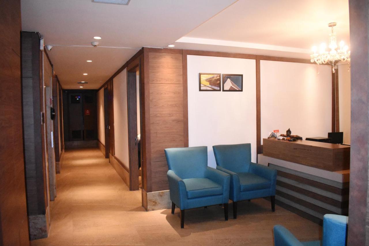 Lemonwood Suites By F9 Hotels - Trivoli Garden Chhatarpur Neu-Delhi Exterior foto