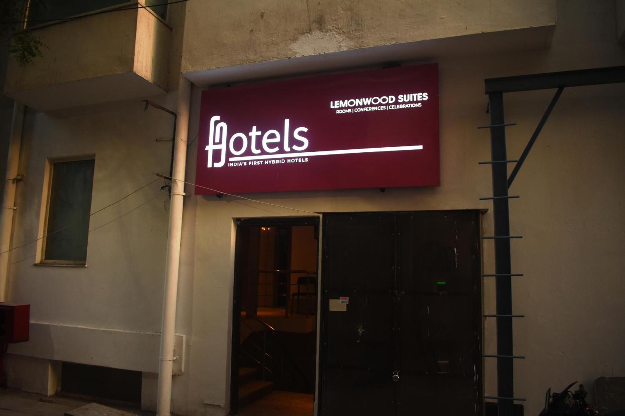 Lemonwood Suites By F9 Hotels - Trivoli Garden Chhatarpur Neu-Delhi Exterior foto